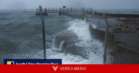 Noul, third-closest typhoon to Hong Kong since 2000, causes minor damage to city